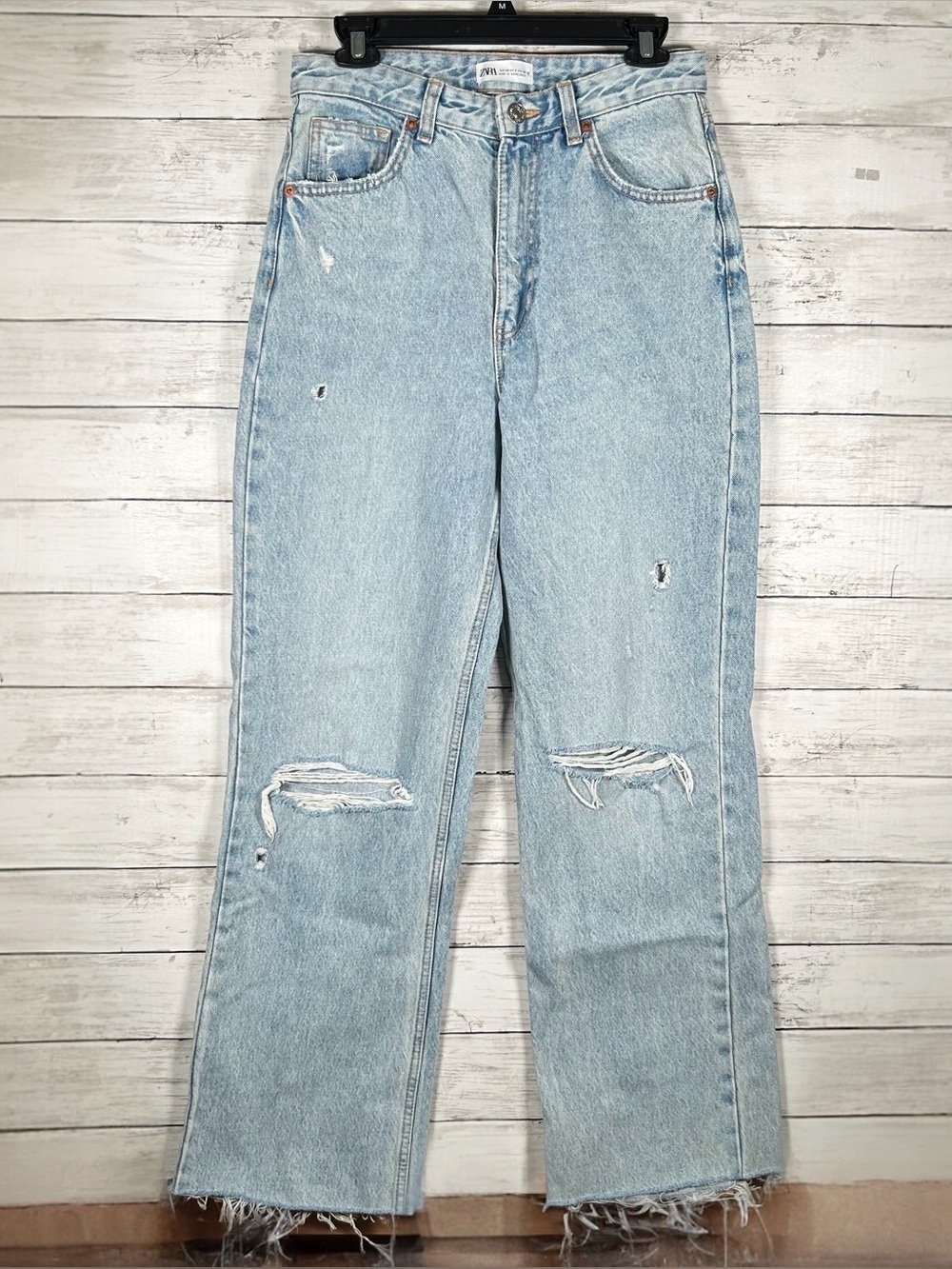 Zara Jeans Highrise Wide Leg  Distressed Raw Hem Boho Light Wash Strigid Denim 8